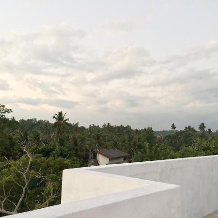 Grand Elephant Mirissa Exterior foto